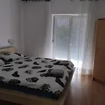 Lägenhet 6 M, 50 M Do Plaze