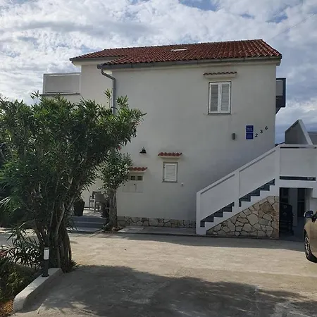 6 M, 50 M Do Plaze Appartamento