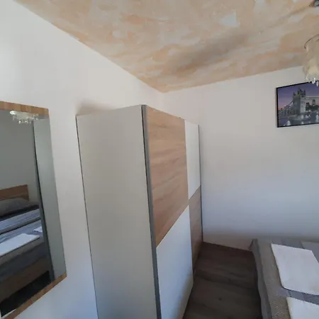 6 M, 50 M Do Plaze Appartamento