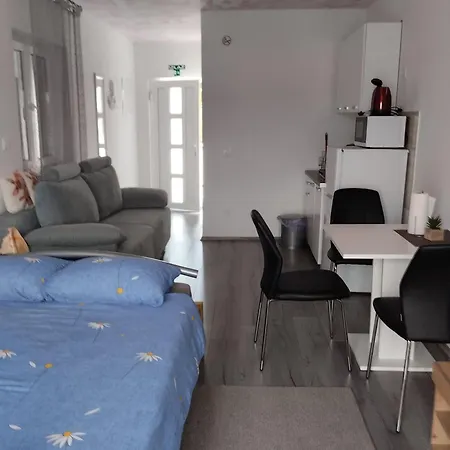 6 M, 50 M Do Plaze Appartamento