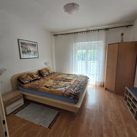 6 M, 50 M Do Plaze * Barbat na Rabu