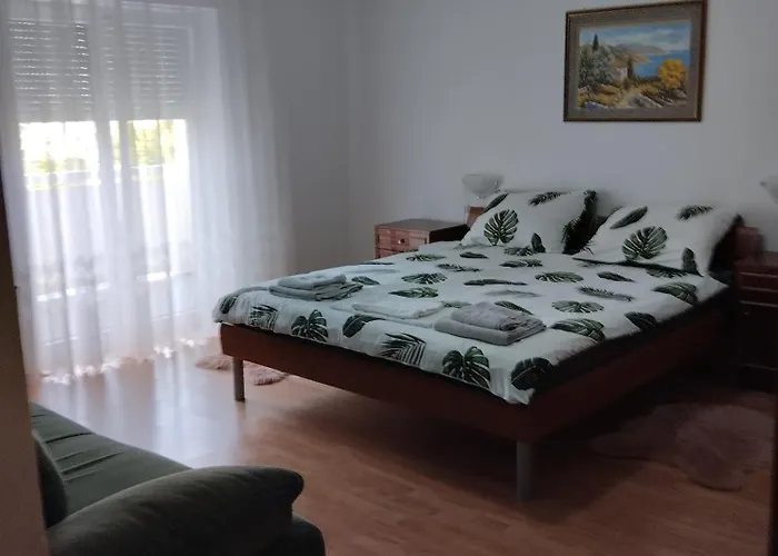 Appartement 6 M, 50 M Do Plaze Barbat na Rabu