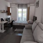 6 M, 50 M Do Plaze Apartment