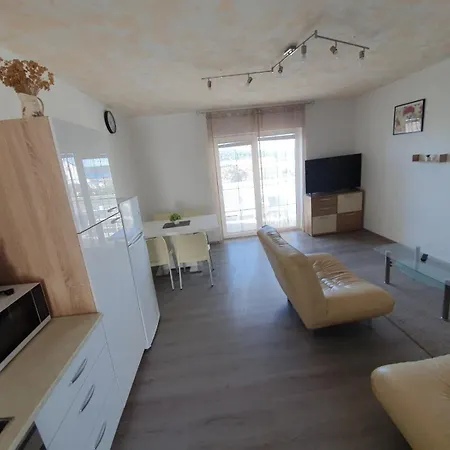 Apartamento 6 M, 50 M Do Plaze