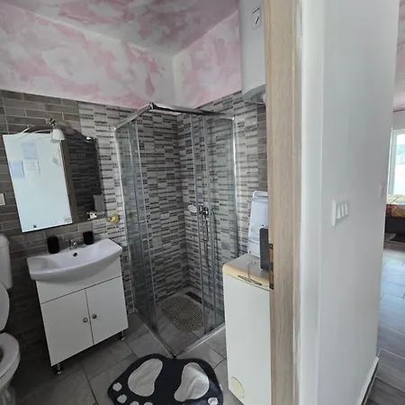 Apartamento 6 M, 50 M Do Plaze *