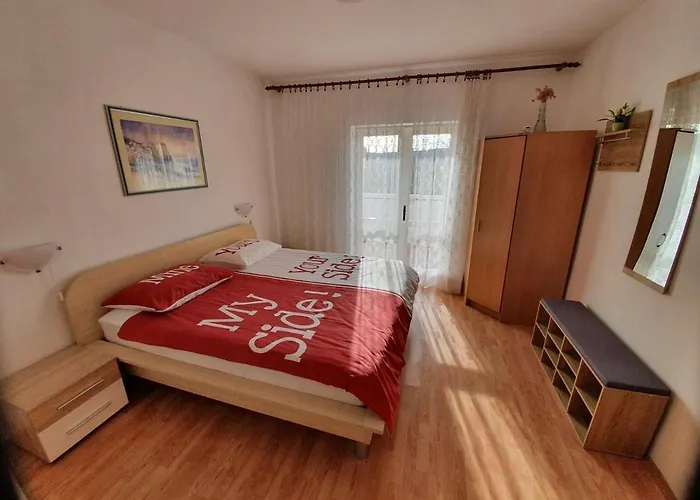 Apartment 6 M, 50 M Do Plaze Barbat na Rabu