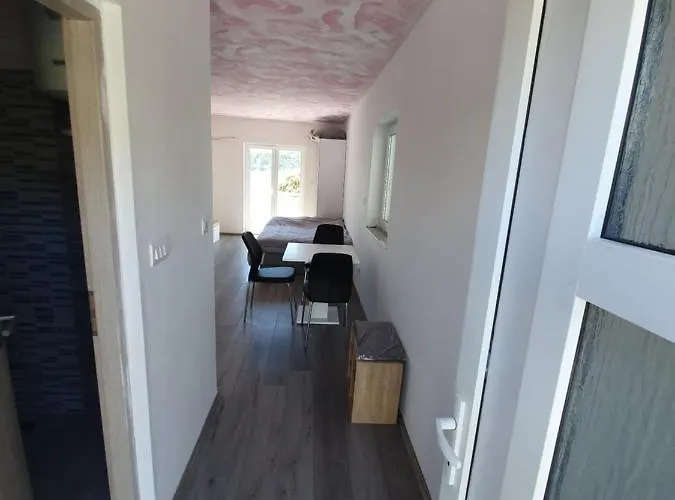 6 M, 50 M Do Plaze Apartment *