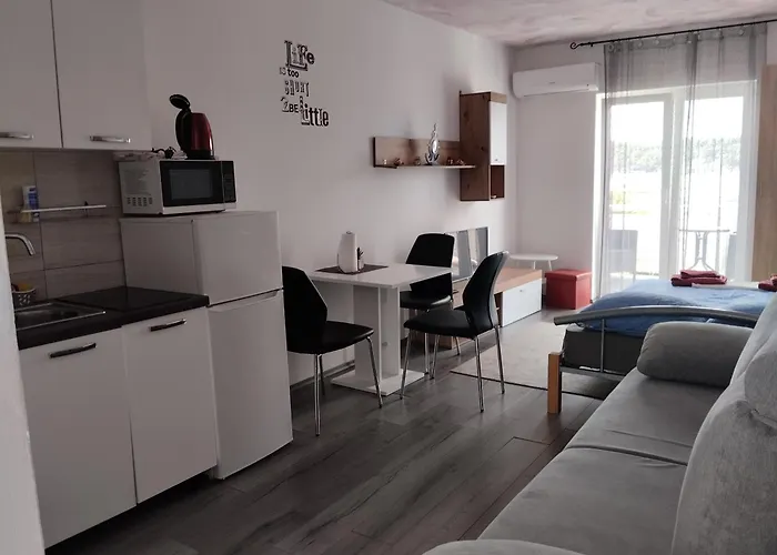 Apartmán 6 M, 50 M Do Plaže *