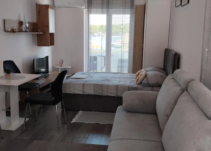 6 M, 50 M Do Plaze Apartment